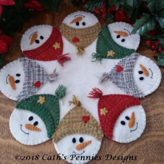 Snow Faces Wool Applique Candle Mat