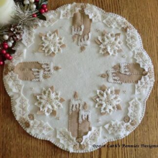 White Christmas Wool Kit (only available for US customers) PATTERN SOLD SEPARATELY