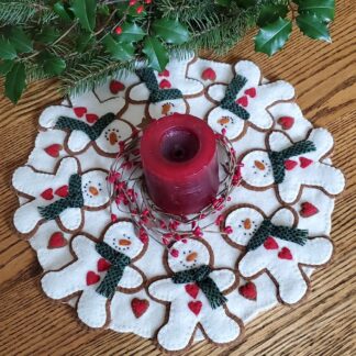 Gingerbread Snowman Candle Mat